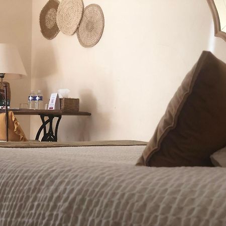 Logis Hotel Et Restaurant La Bastide Cabezac บิซ-มิเนอวัว ภายนอก รูปภาพ